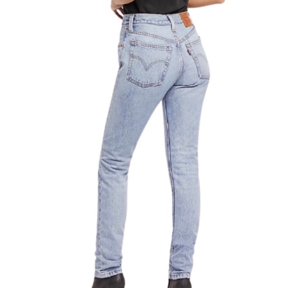 Levi’s taper skinny jeans. - Picture 2 of 9